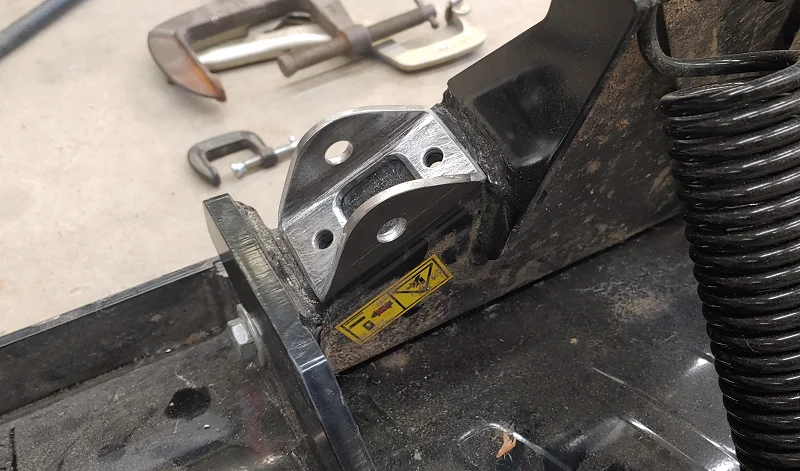 Blade Bracket 2.webp