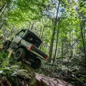 2026-can-am-defender3.webp