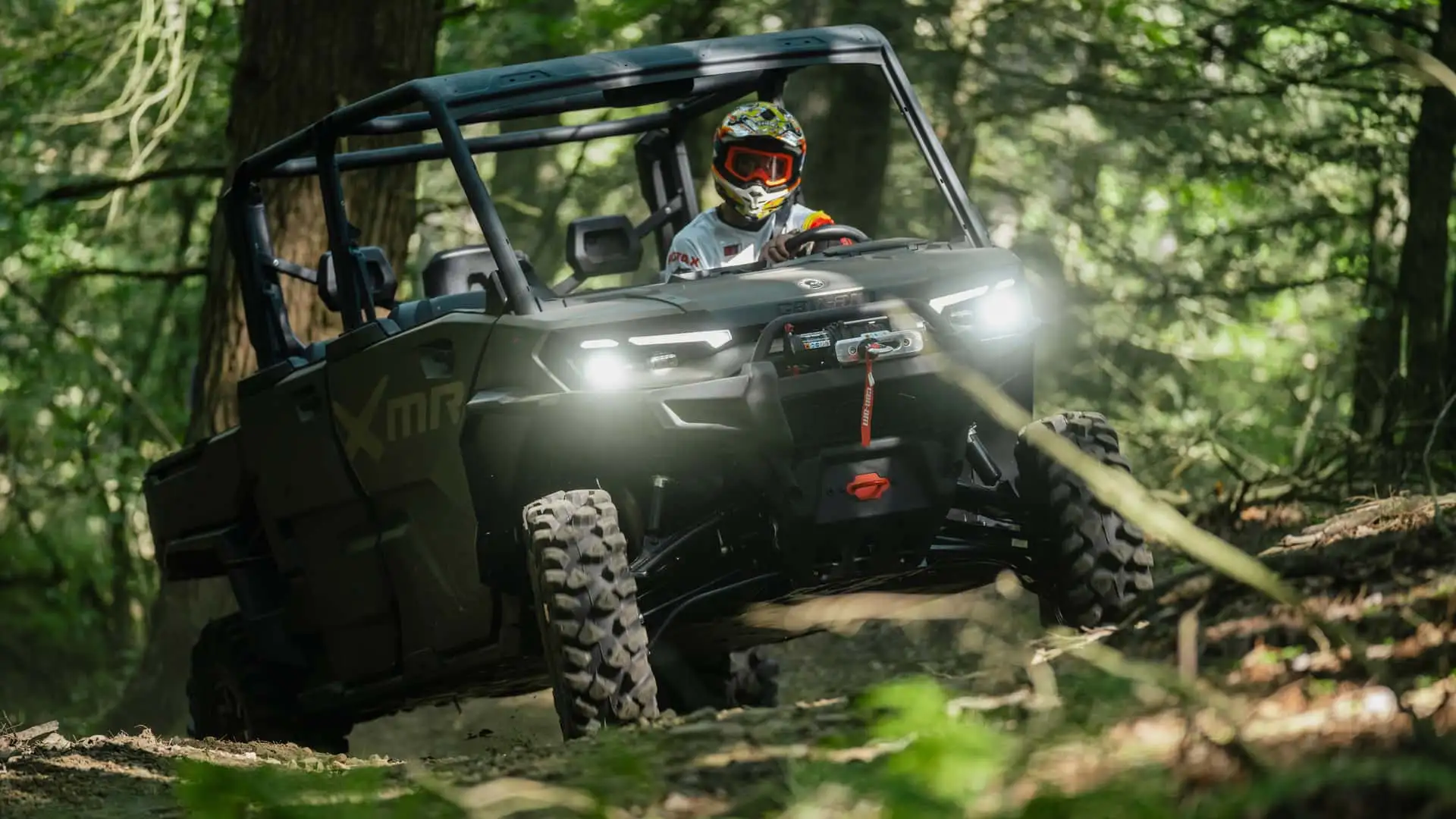 2026-can-am-defender4.webp